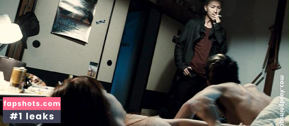 Yôko Maki gallery photo #7